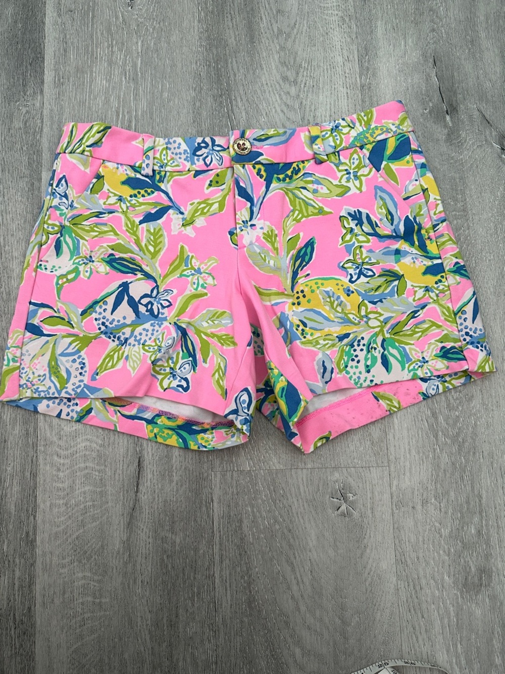 Lilly Pulitzer Pink Tropical Floral Shorts size 4